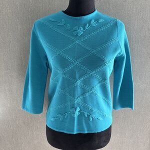 Vintage 1970s Helen Harper Turquoise Knit Top Textured Diamond Lattice Floral
